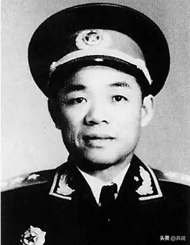 一个师的编制是多少人，一个师多少人（盘点八路军团级干部授衔）