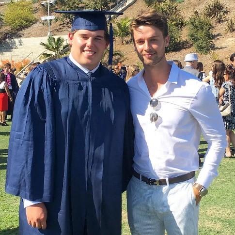 施瓦辛格私生子，施瓦辛格保姆照片（老二200斤）