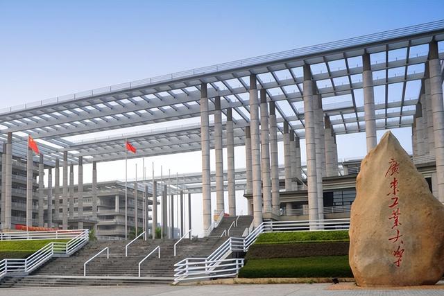 美术类大学排行榜，2018中国艺术类大学最新排名（这12所双非大学美术专业强悍）