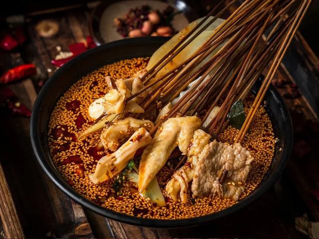 附近美食餐厅推荐表，顺德附近美食餐厅推荐（乐山超好吃的40家美食小站）