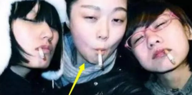 雷宛萤（雷宛萤黑照，晚晚指的是哪个呢（17岁三流网红到34岁京圈公主）