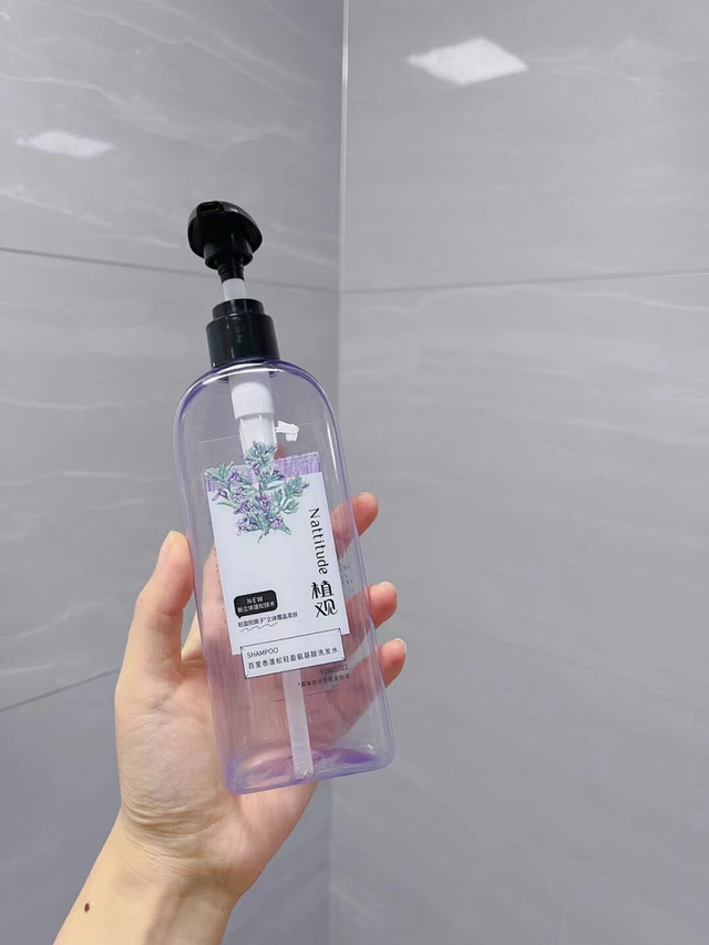 怎样让头发柔顺，怎样让头发更柔顺（洗头时牢记“4不要”）