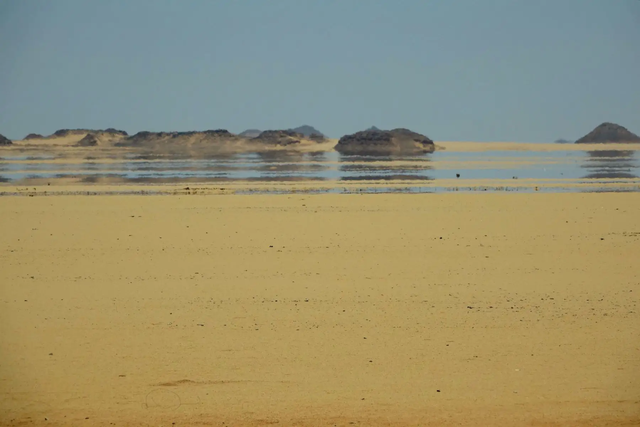 海市蜃楼形成的原因，海市蜃楼形成的原因是什么（海南现海市蜃楼）