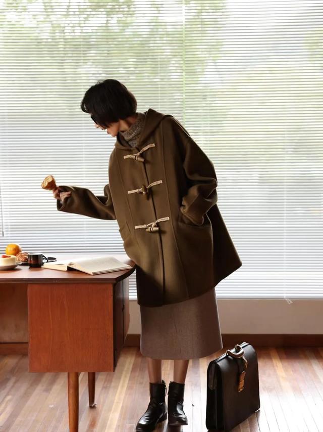 十八度穿什么衣服，18度左右衣服搭配图上海（照着这样穿，保暖又美丽）