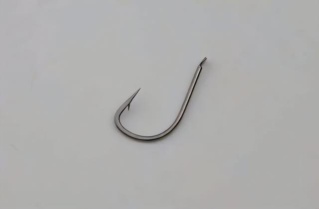 钓什么鱼用什么钩，钓鲫鱼草鱼鲤鱼都用什么钩（每一个都有自己的优点）
