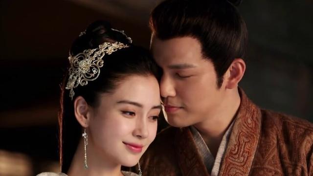 杨颖，杨颖cos嫦娥（杨颖的尴尬却越来越明显了图片）