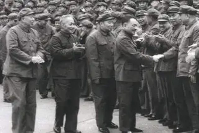 精兵简政的精是什么意思，精兵简政的精是什么意思字典上的解释（邓小平向全世界宣布裁军百万）