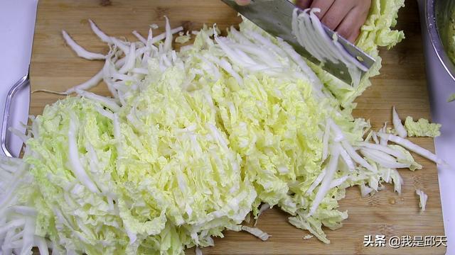 酸白菜怎么吃，酸白菜怎么做（婆婆做了一道酸白菜）