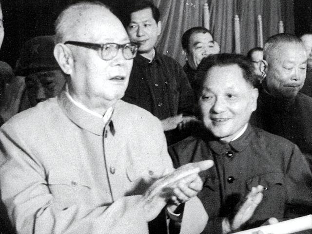 钟南山院士简介，钟南山是谁（中央指示：立刻请钟南山到北京）