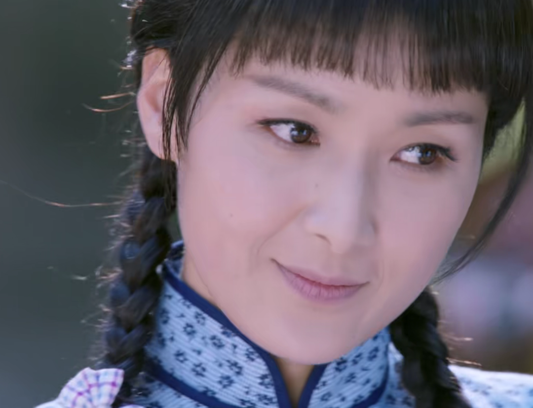 先说女主黄曼,在《狼烟遍地》,《少年派》等剧中演技出色,给观众留下