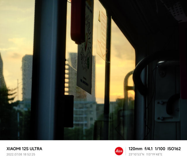 苹果12亮度老是自动暗下来怎么办，苹果12屏幕亮度老是自己变暗怎么办（是米味、是徕卡味、还是高端味）