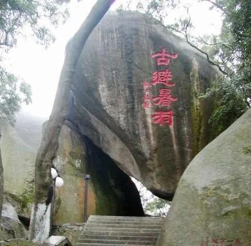 厦门鼓浪屿景点介绍，鼓浪屿旅游景区有哪些（海上花园—鼓浪屿）