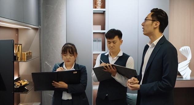 欧派衣柜官网旗舰店，欧派衣柜全屋定制官方（欧派整家定制2.0全面提升设计师能力丨欧派衣柜）