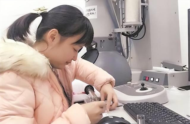 入选福布斯精英榜条件，如何入选福布斯30岁以下精英榜（清华90后学霸万蕊雪）