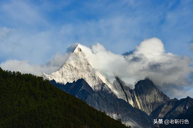 亚丁稻城旅游攻略，稻城亚丁自驾游攻略和费用（痛并快乐着的旅行）