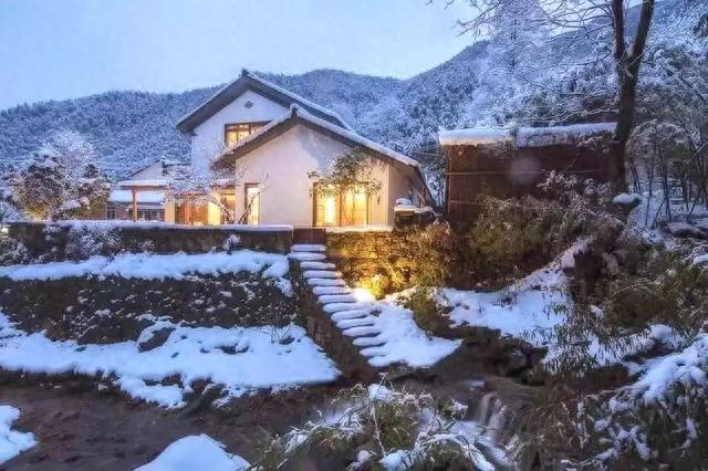 杭州周边必去的7家温泉民宿，身边最全“泡汤”攻略丨南方民宿