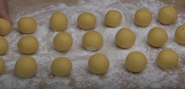 如何把葱切成葱花，如何把葱切成葱花形状（建议：多喝3款汤）