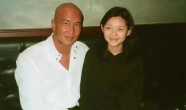 汪小菲亲生父亲，汪小菲身高体重（汪小菲继父和具俊晔撞脸）