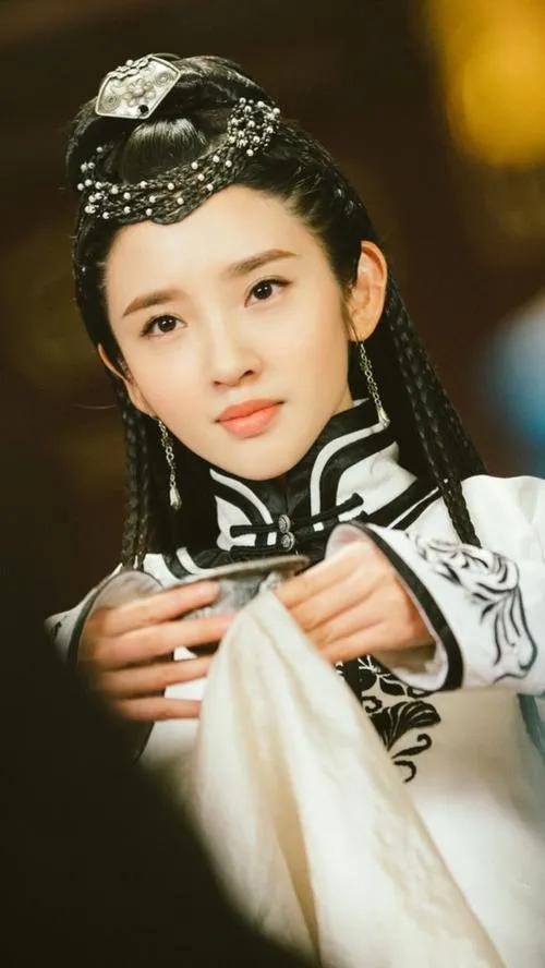 李心艾是大美女，8位影视剧里的绝色美女