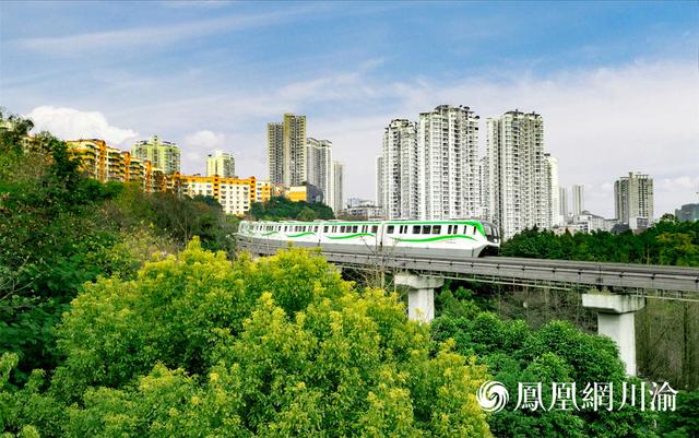 轻轨2号线全线站点线路图，新风貌丨打卡重庆轨道交通“最美车站”②单轨2号线