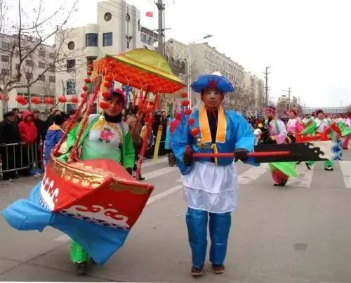 拉帮套是什么意思，拉帮套是啥意思 （拉帮套、截脚杆、拉旱船）