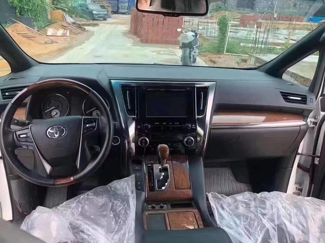 丰田d4st是什么车型，d4st丰田是什么型号（这台19款阿尔法至尊版仅售48万）