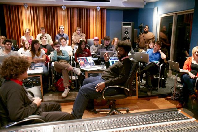 纽约大学电影学院，美国排名前10位的电影学院（一所集多元化、包容性于一身的开放式大学——纽约大学）