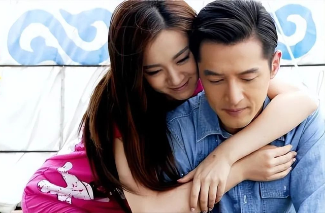 胡歌江疏影结婚是真的吗，胡歌江疏影正式官宣结婚（王晓晨与胡歌被爆隐婚并育有一女）