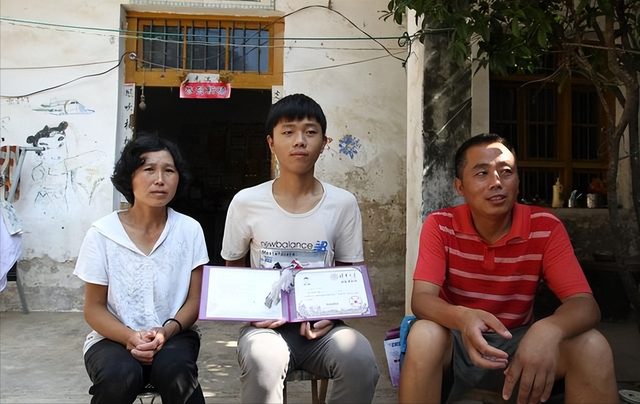 大学投档分数线什么时候出，高考投档线什么时间公布（2022高考投档线已经出来）