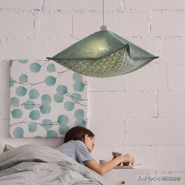 小卧室灯具怎么选，小卧室灯具怎么选购（卧室灯怎么选不会闪瞎眼）