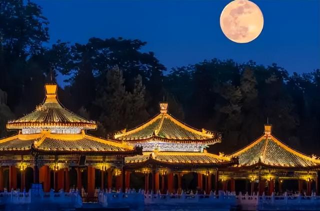 关于中秋的来历 中秋节有什么风俗习惯，关于中秋的来历（赋予了中秋节不同的内涵）