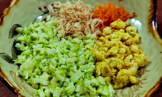 冬瓜怎么做好吃，炒冬瓜怎么做好吃（清炒、包饺子都好吃）