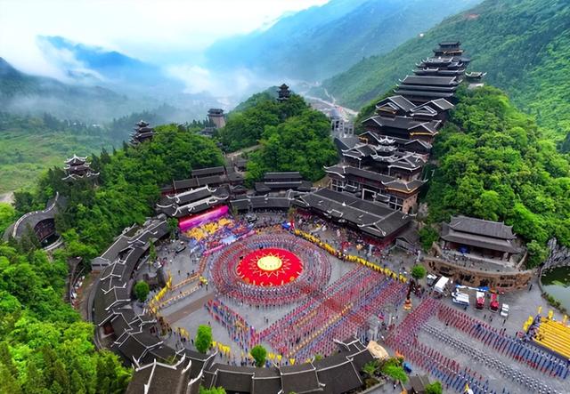 民族的主要特征是什么，民族特征属于什么（但你知道他们最具特色的建筑特色是什么吗）