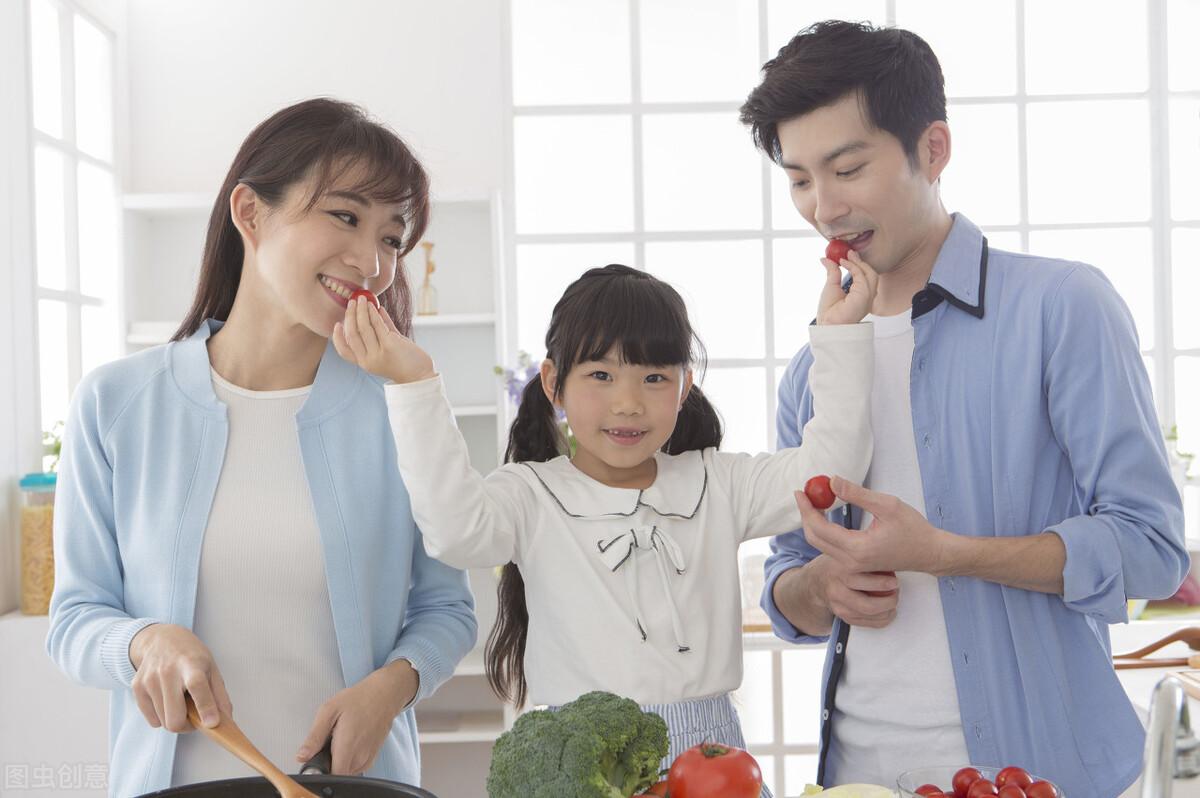 农村小学校长工作总结（小学家长会老师工作总结简短）