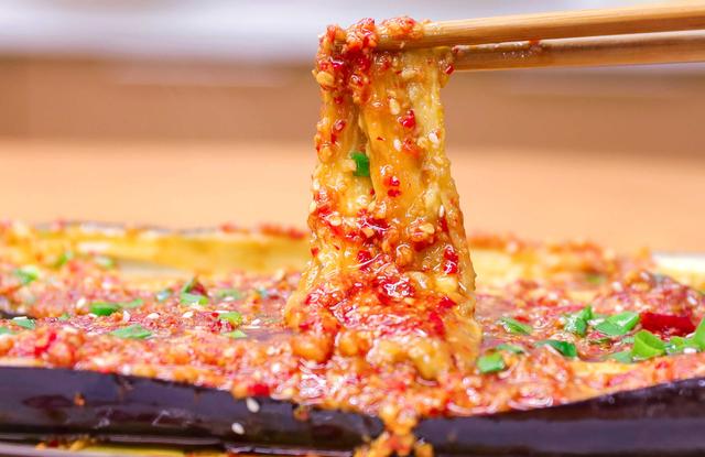 红烧肉的热量是多少，红烧肉的热量是多少千焦（难怪很多人喝水都胖）