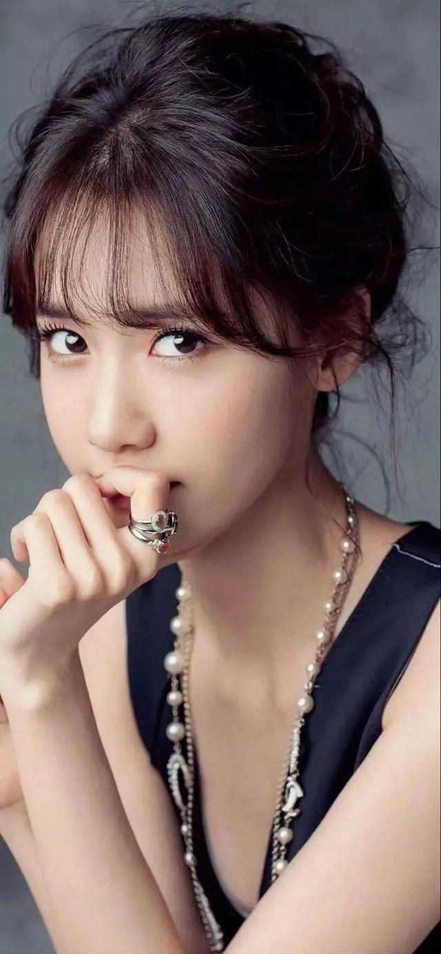 碎花裙女生头像，部位穿小裙子的女生头微信（每日壁纸，小裙子）