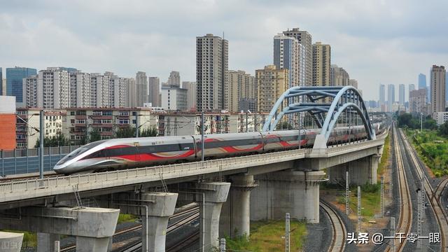 武汉到长沙的高铁，麻城到长沙的高铁（全程2760公里历时10小时24分）