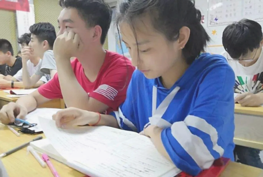 高考文科430分能上什么学校（进不了985）