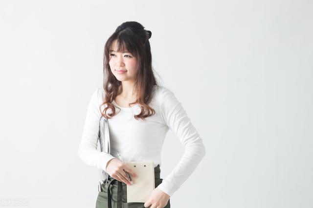 如何做好银行柜员，如何干好银行柜员（银行柜员最轻松）