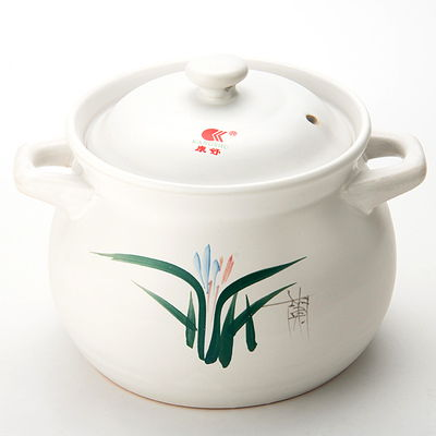 砂锅什么材质的好，金刚煲砂锅是什么材质（冬季煲汤砂锅选购指南）