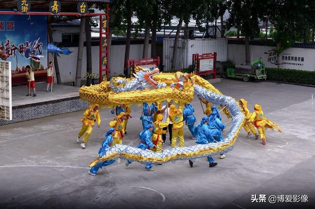 二龙戏珠，九街龙灯《二龙戏珠》（二龙戏珠是什么项目）
