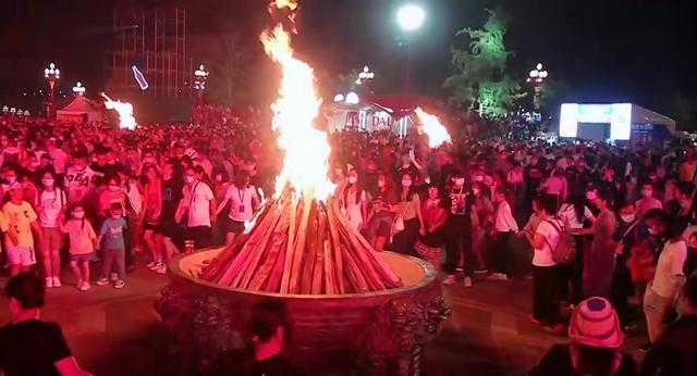 火把节是哪一天，火把节是哪个民族的（那个曾经的狂欢盛宴又回来了）