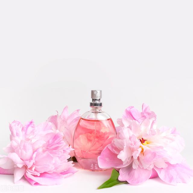 香氛和香水的区别，香氛和香水的区别都有哪些（香氛和香水的区别都有哪些呢）