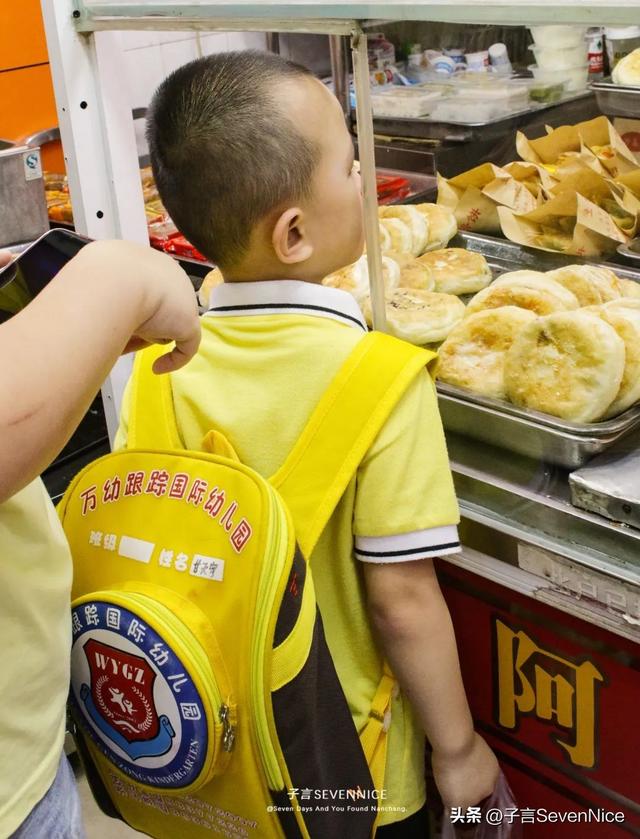 唯美有意境的女生背影图片  路还长 背影要直要美，女生背影唯美图片高清 意境（每张照片的背后是一个怎样的故事）