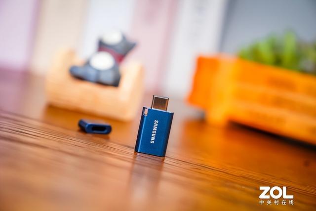 typec接口尺寸，type-c接口是什么意思（三星2022款Type-C）