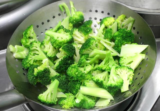 吃什么容易长高，怎么在一天内长高10厘米（是孩子长高“黄金期”）