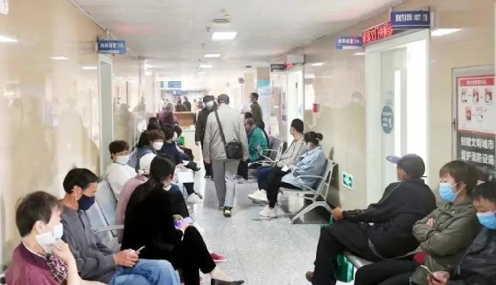 我的妈妈是一名会计（2015年男子拿亡母600万存单取款）