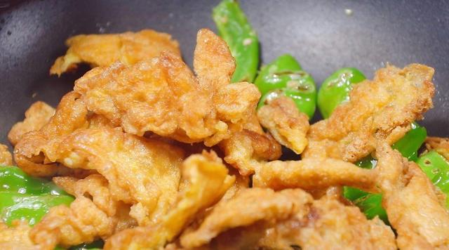 青椒辣吗，薄皮青椒辣吗（不同的辣度适合做不同菜）