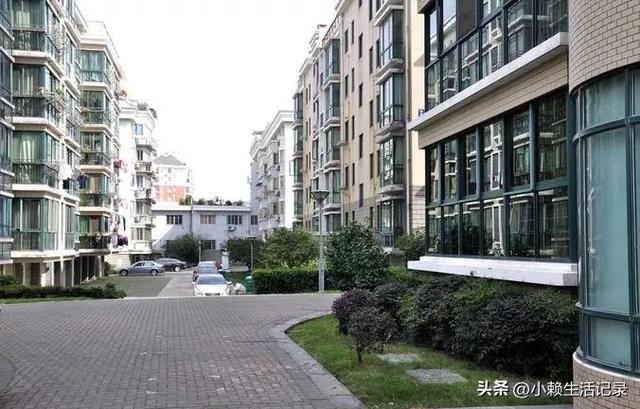 自离了是不是没工资了，自离不给工资合法吗（在广州黄埔年收入3000万）