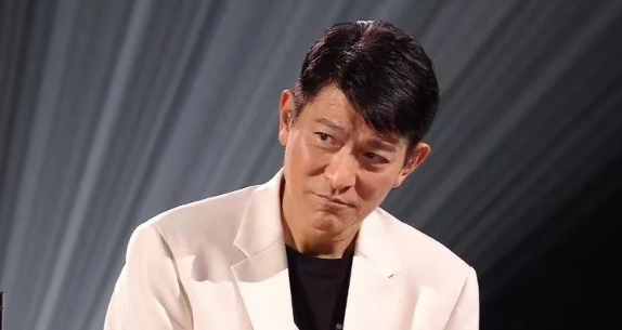 梁咏琪个人资料，梁咏琪：前四十年活得挺忙（刘德华更是王炸般的存在）